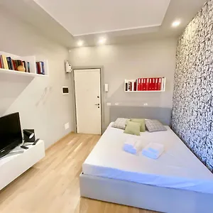 Viale Umbria Colorful And Cosy Studio Milano