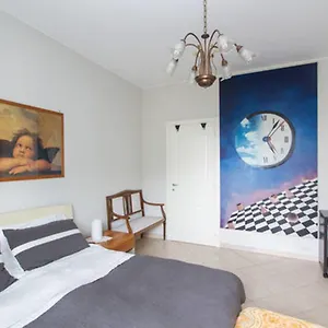 Apartment Angelica House, Milan